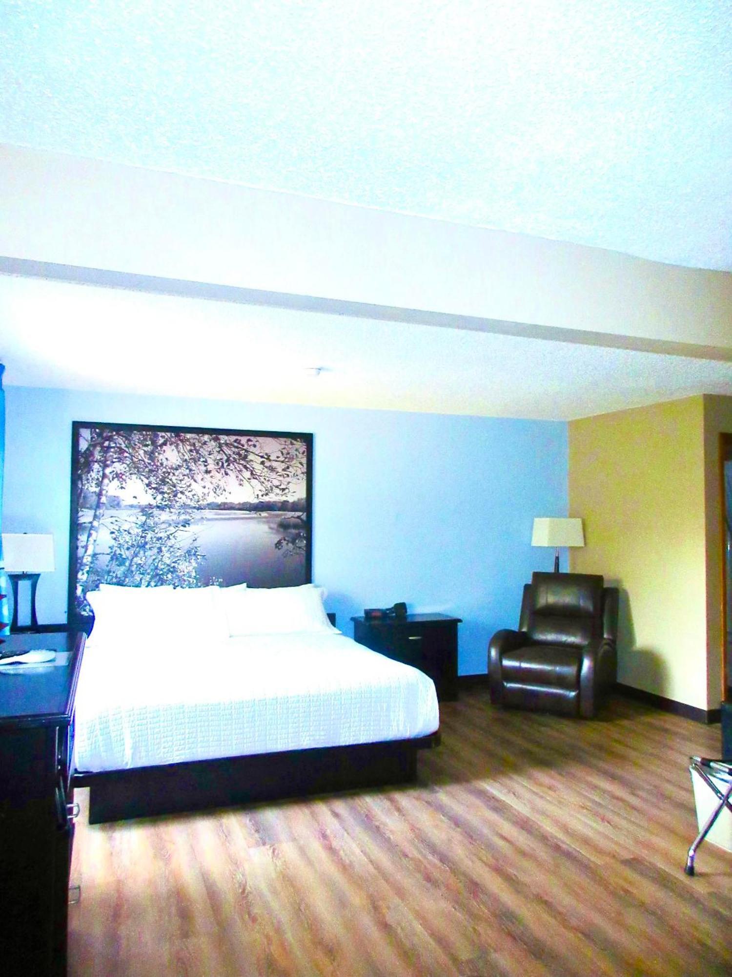 Super 8 By Wyndham Estherville Exterior photo